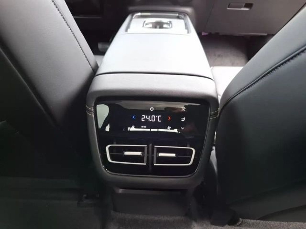 Mazda 6e