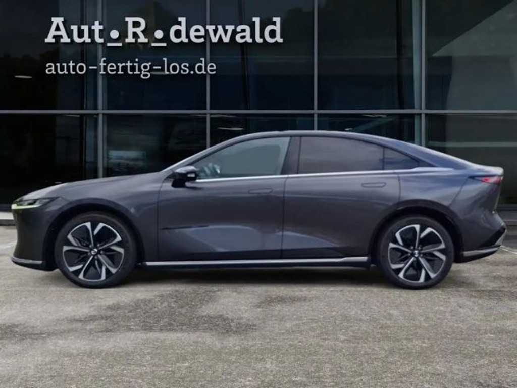 Mazda 6e