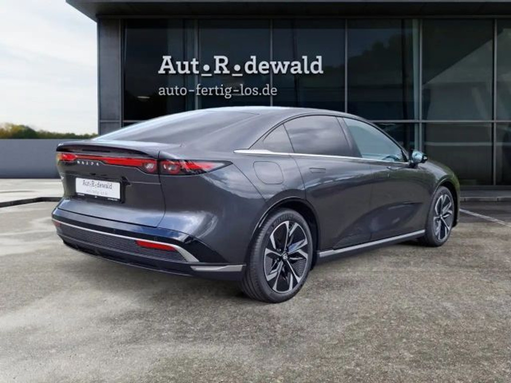 Mazda 6e