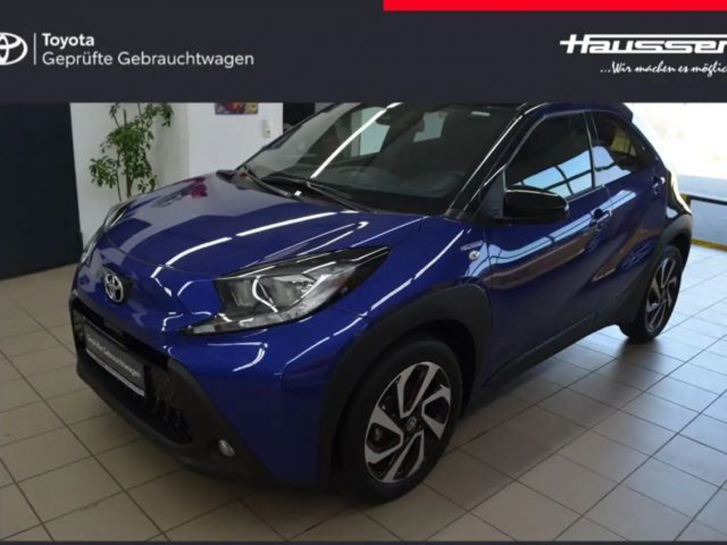 Toyota Aygo X Bi-Tone Hatchback