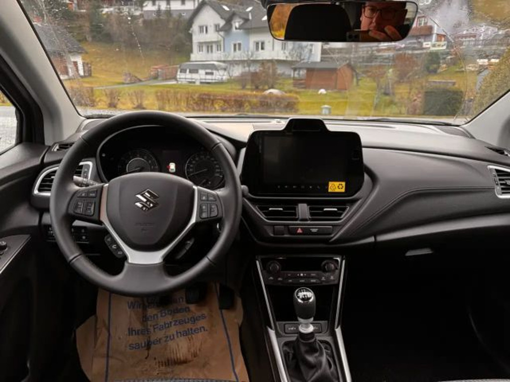 Suzuki S-Cross
