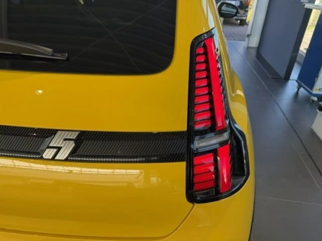 Renault 5