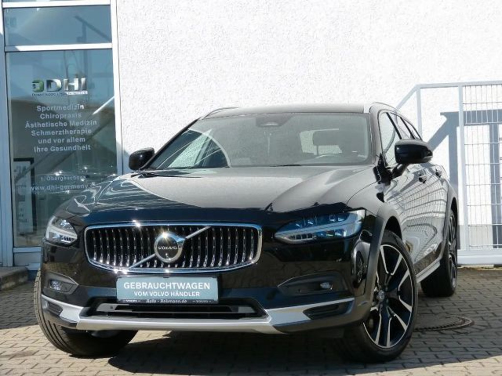 Volvo V90 Cross Country