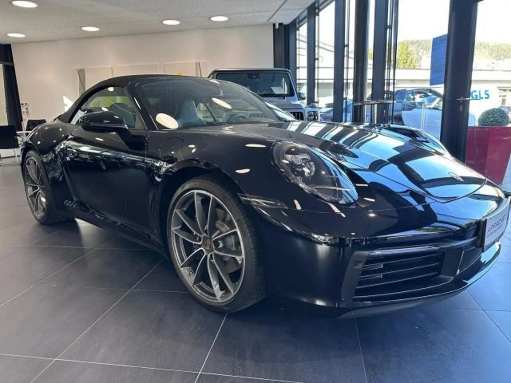 Porsche 911 992 Carrera Cabriolet