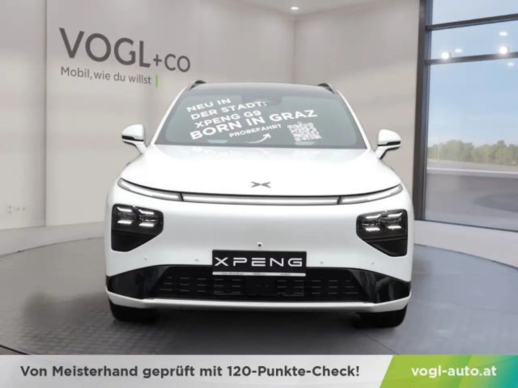 Xpeng G9