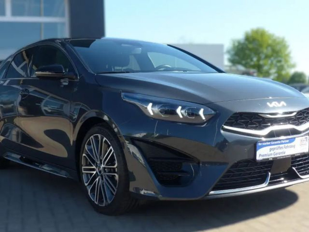 Kia ProCeed