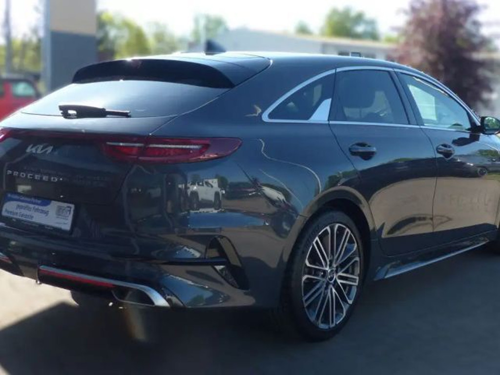 Kia ProCeed