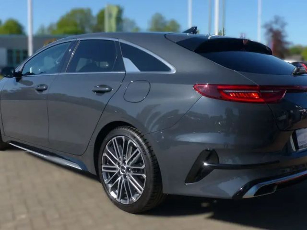 Kia ProCeed
