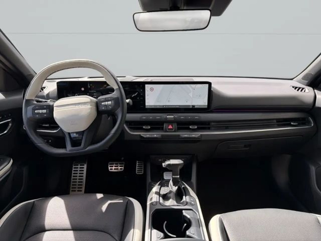 Kia K4