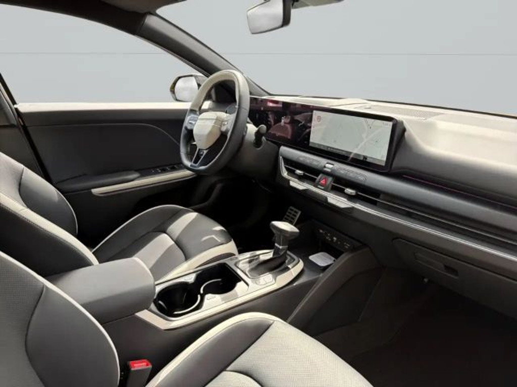 Kia K4