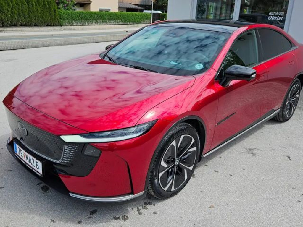 Mazda 6e Takumi RWD