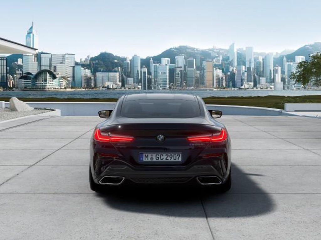 BMW M850