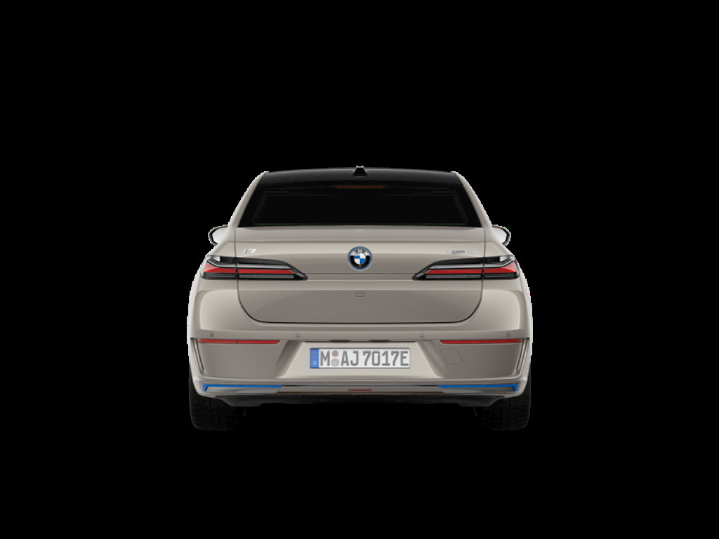 BMW i7