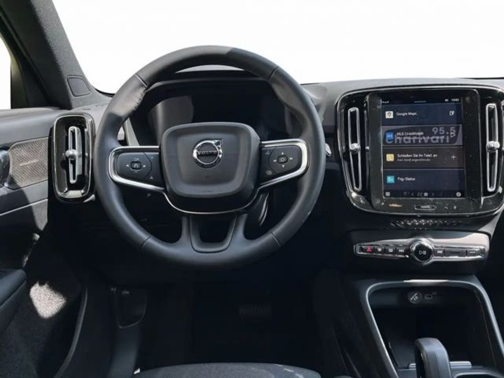Volvo EX40