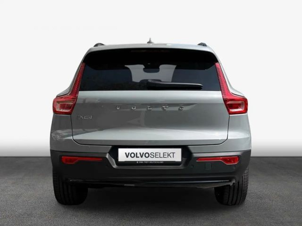 Volvo EX40
