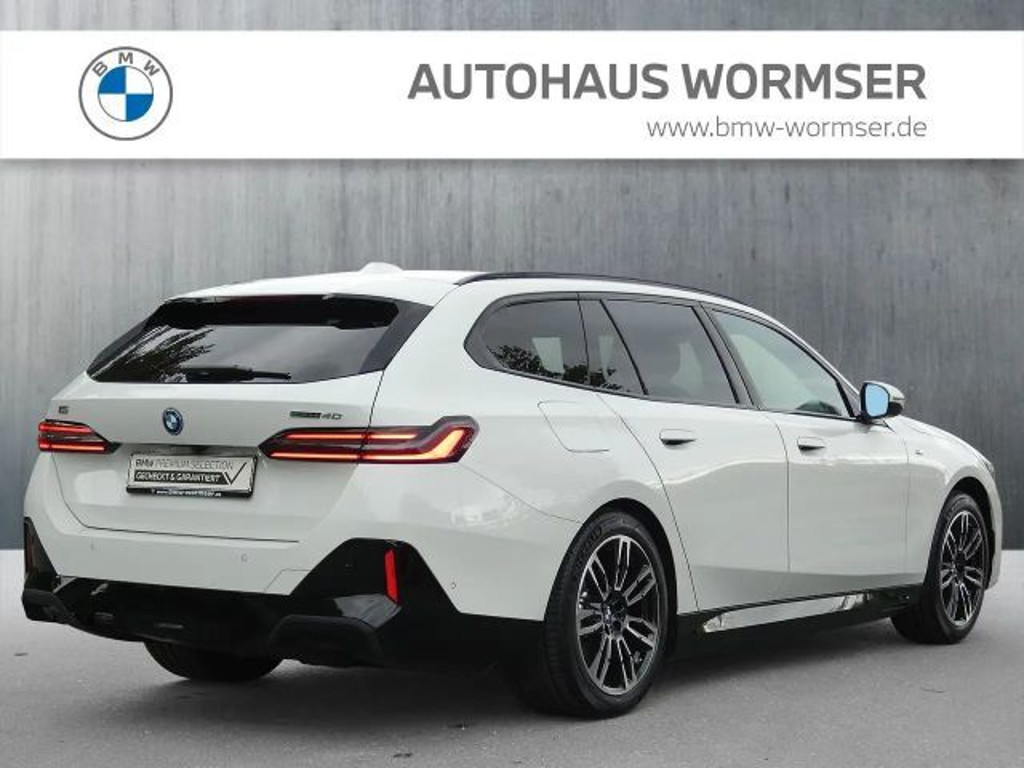 BMW i5