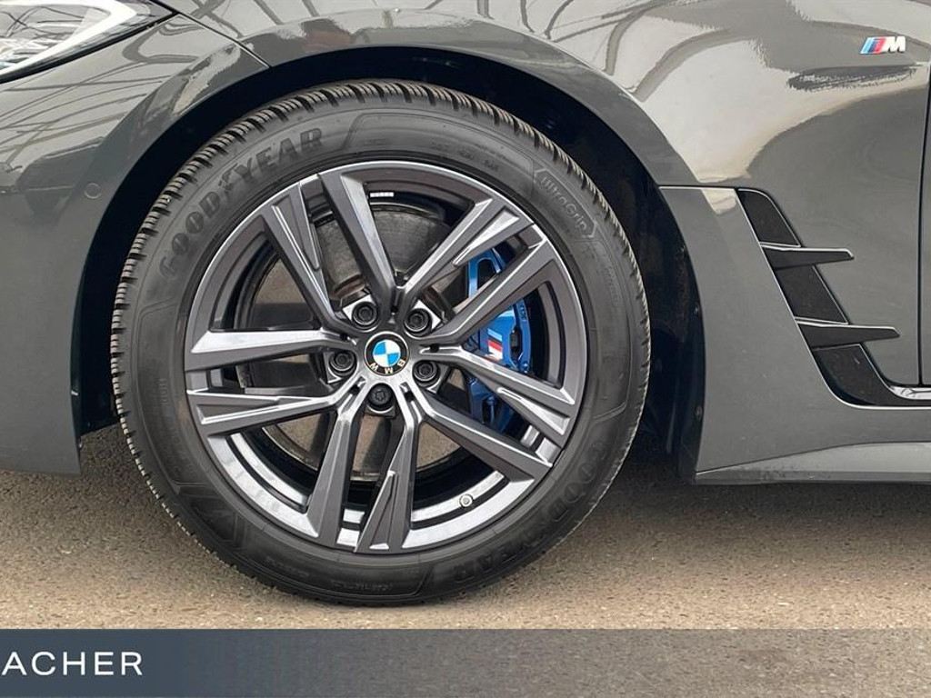 BMW M440