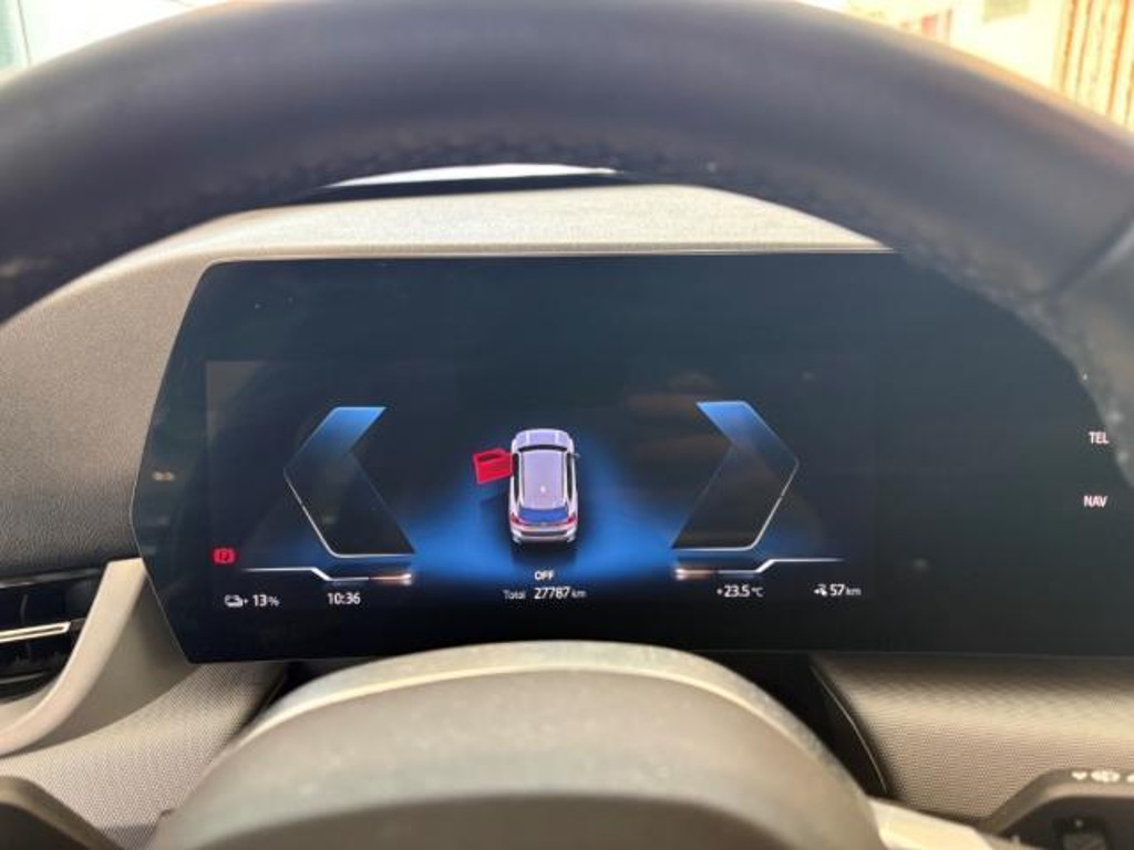 BMW iX1