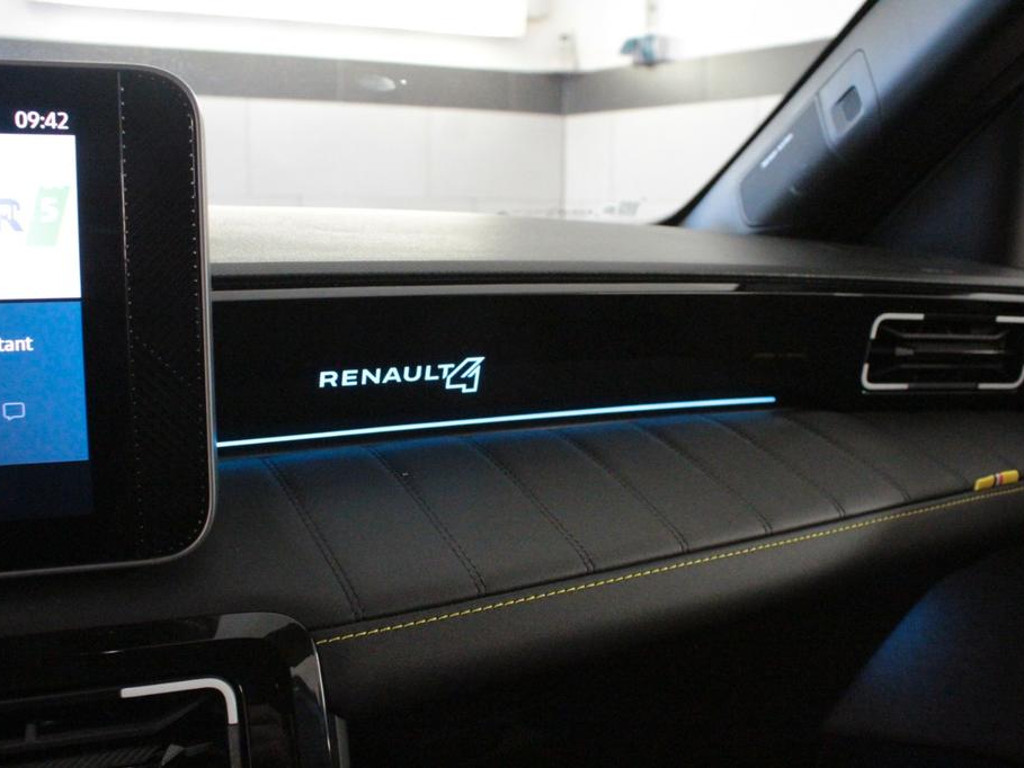 Renault 4