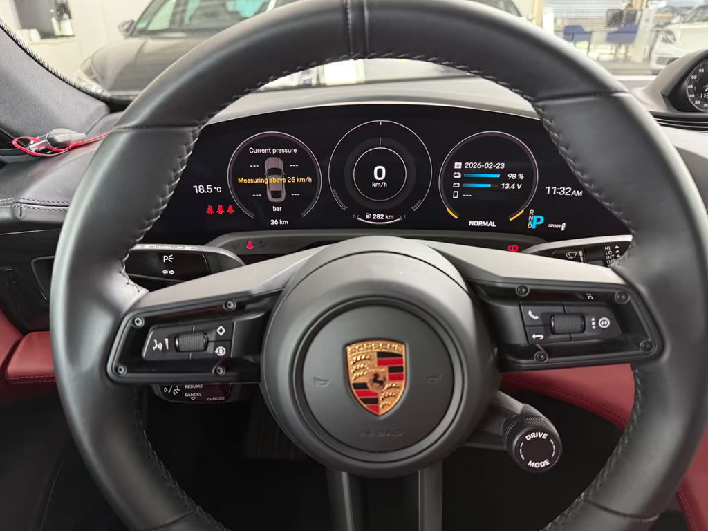 Porsche Taycan