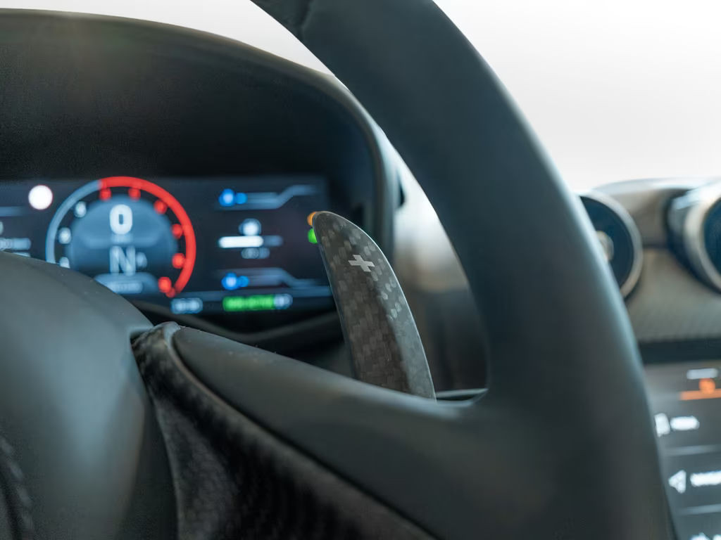 McLaren GTS