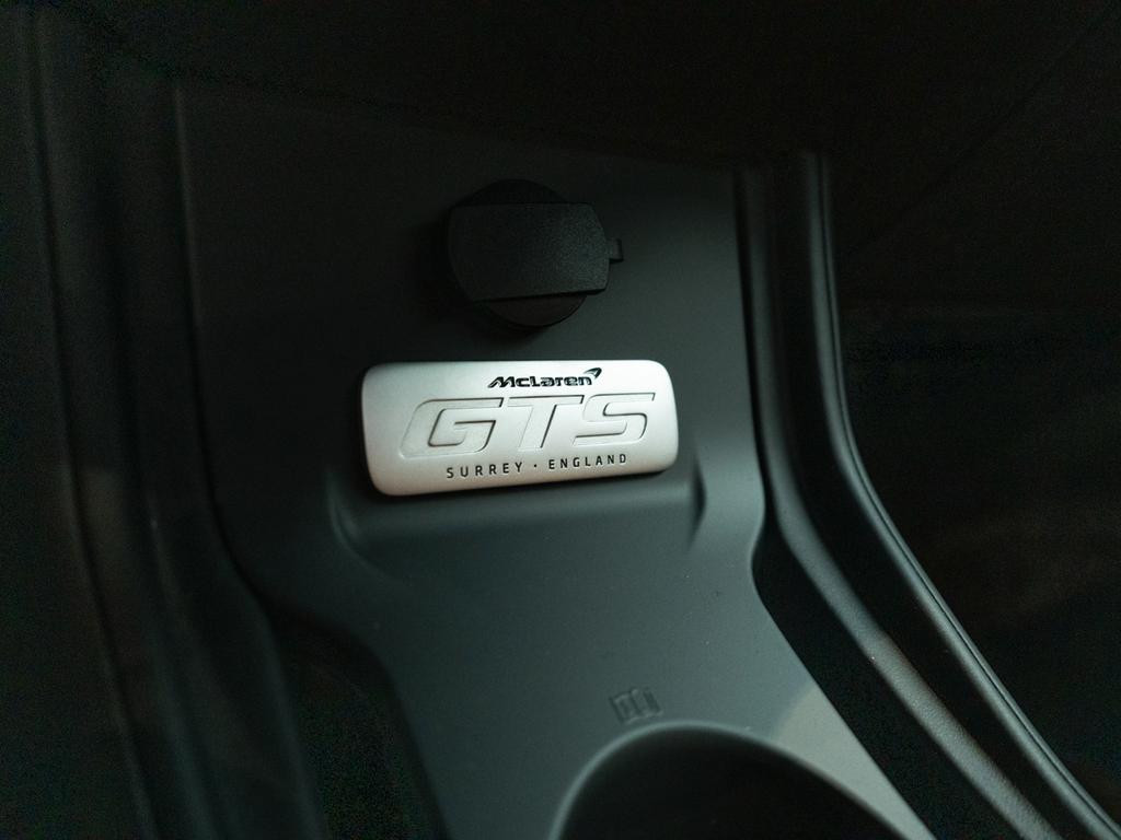 McLaren GTS