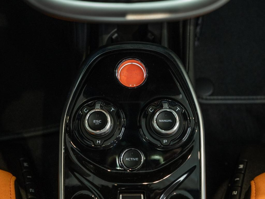 McLaren GTS