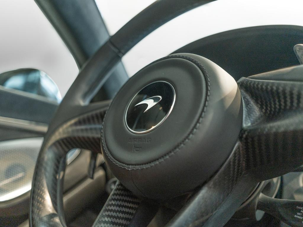 McLaren GTS