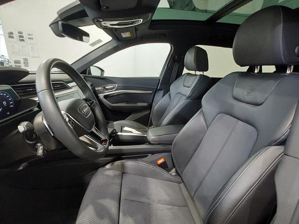 Audi Q8 e-tron
