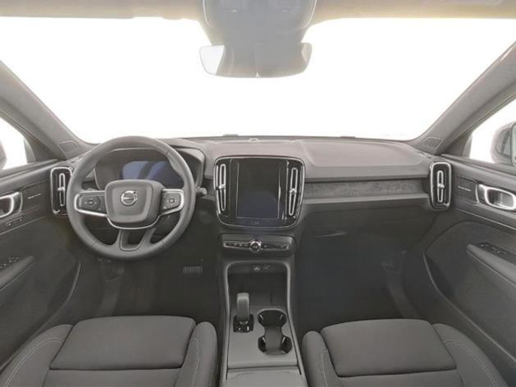 Volvo EX40