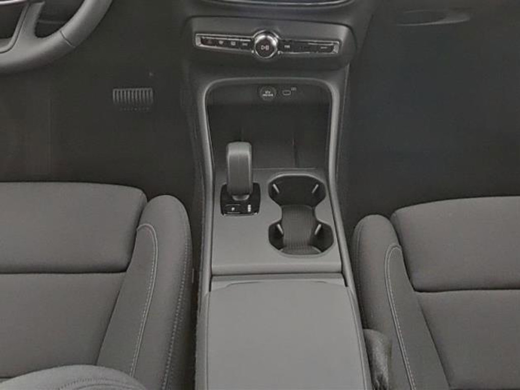 Volvo EX40