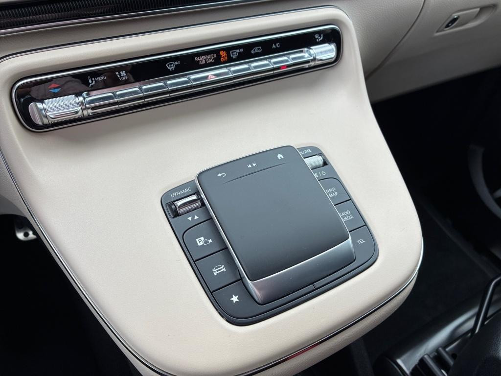 Mercedes-Benz Marco Polo
