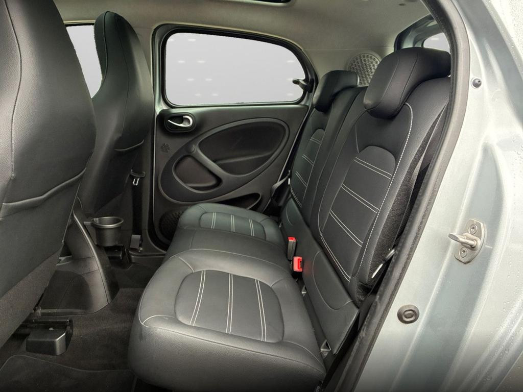 Smart EQ forfour
