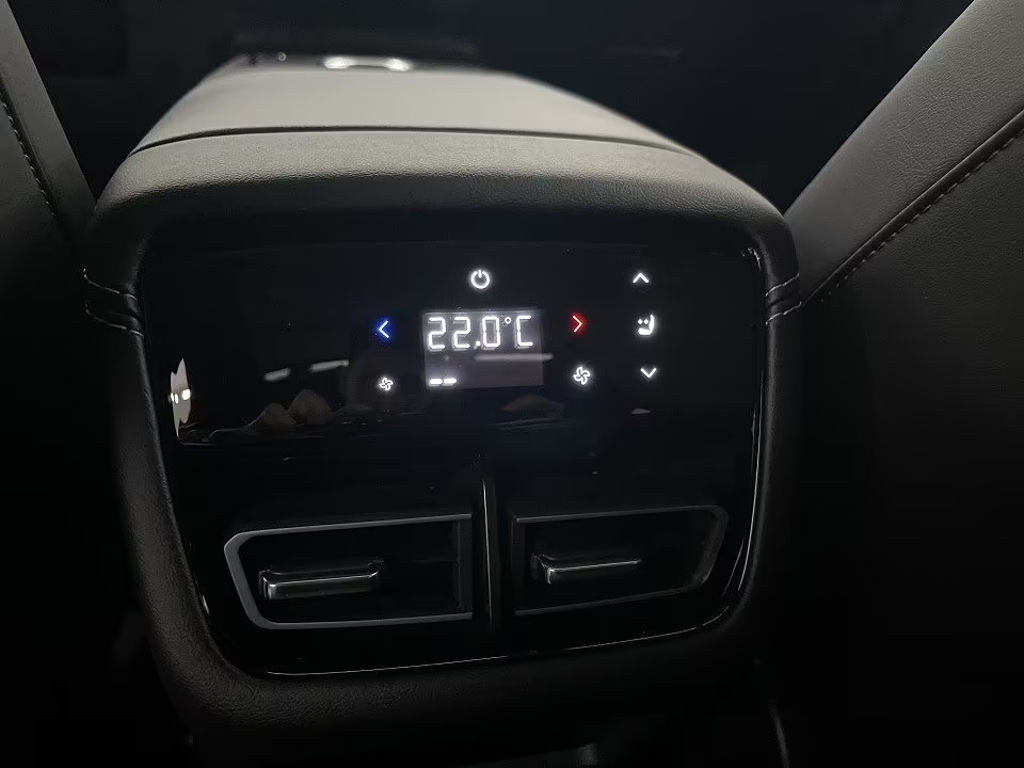 Mazda 6e