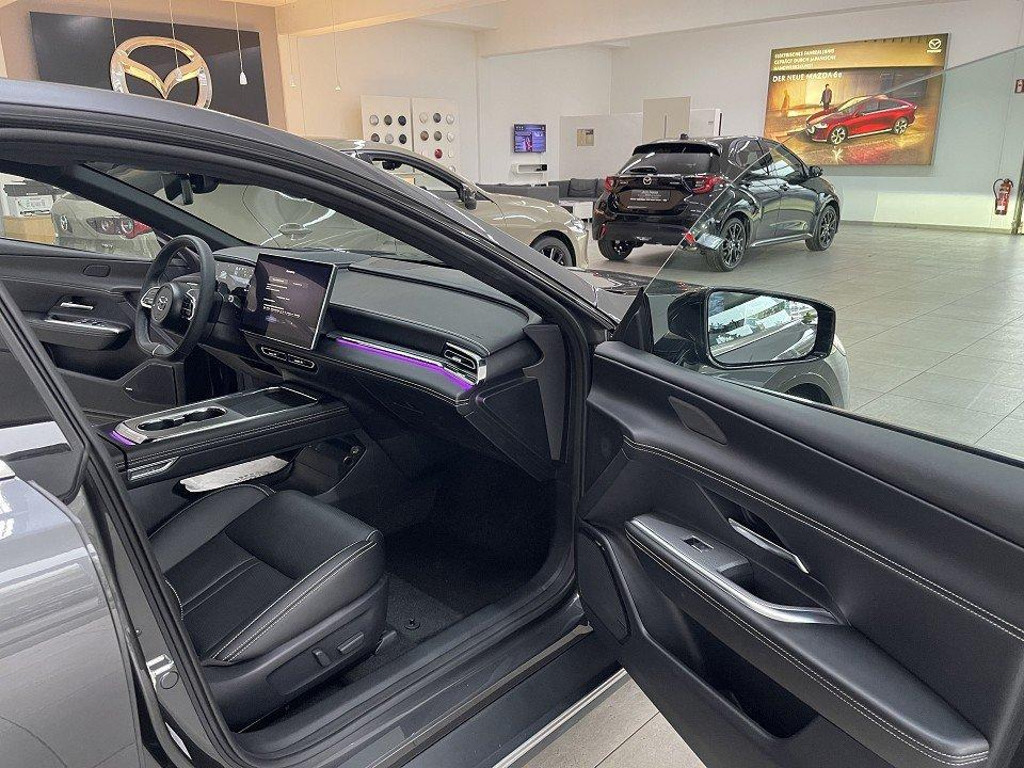 Mazda 6e