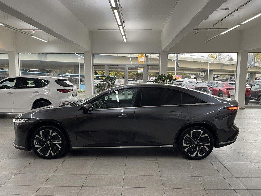 Mazda 6e