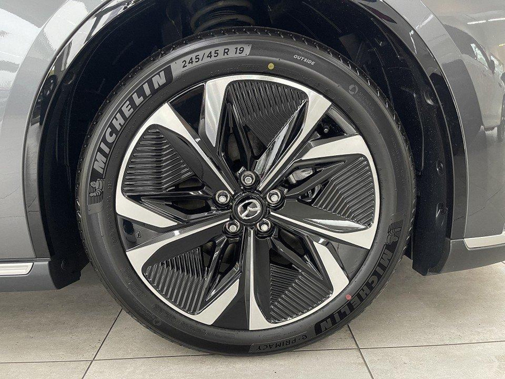 Mazda 6e