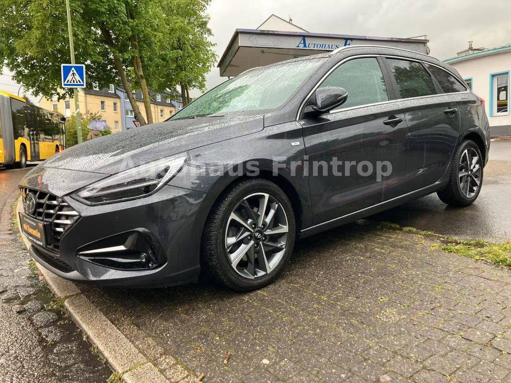 Hyundai i30 Hybrid Prime