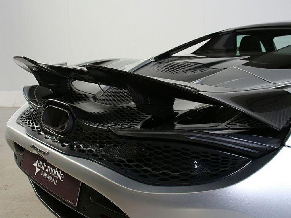 McLaren 750S