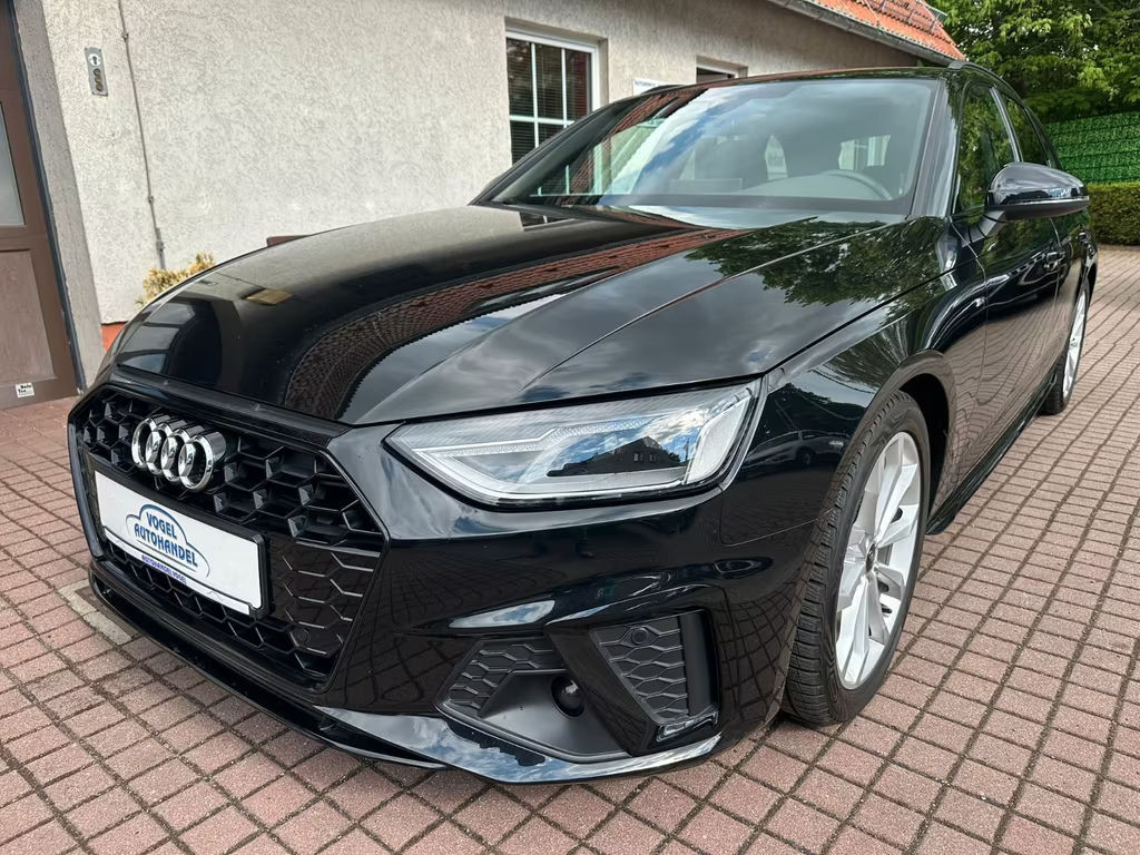 Audi A4 Avant S-Line 35 TFSI