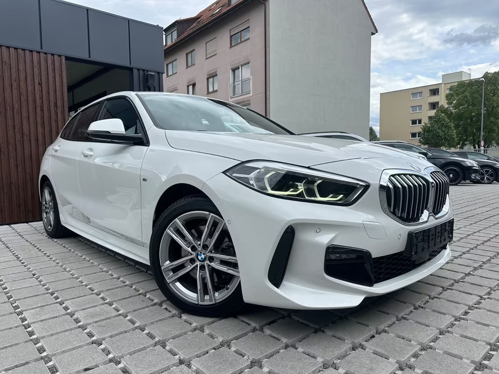 BMW 1 Serie 118 M-Sport Sedan 118d