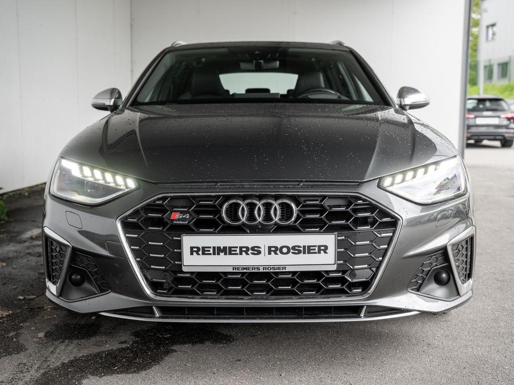 Audi S4