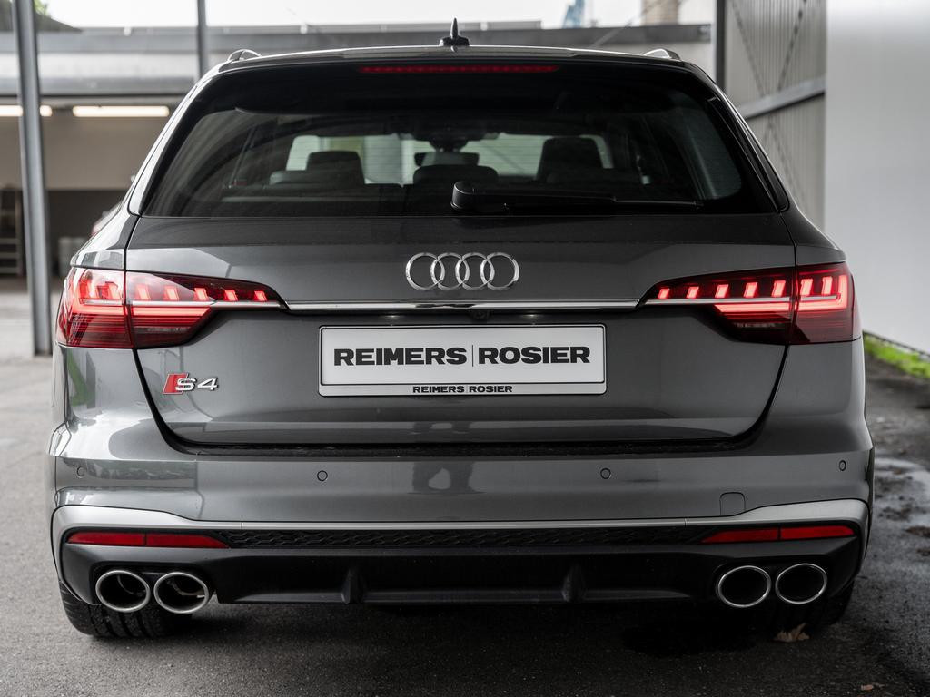 Audi S4