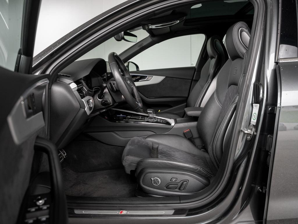 Audi S4