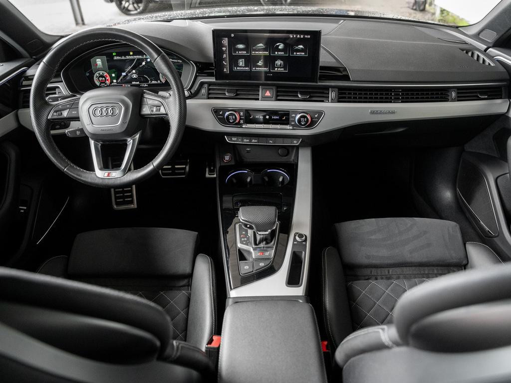 Audi S4