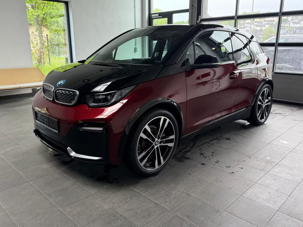 BMW i3 Sedan S