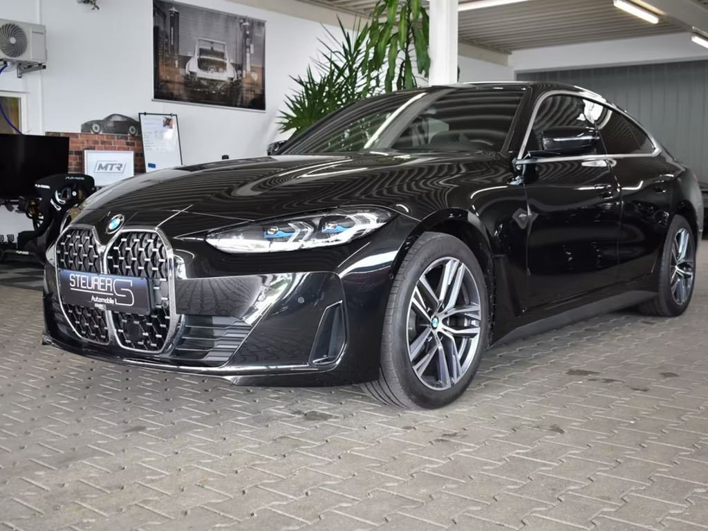 BMW 4 Serie 420 xDrive Coupé Gran Coupé Sedan 420d