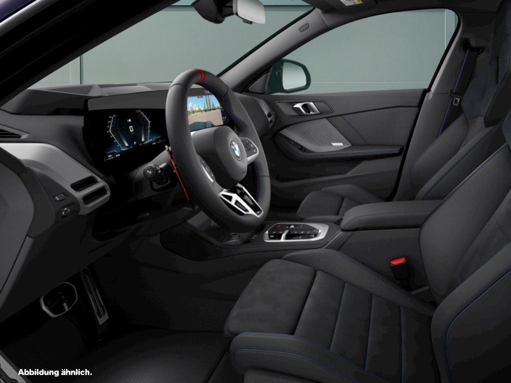 BMW M235