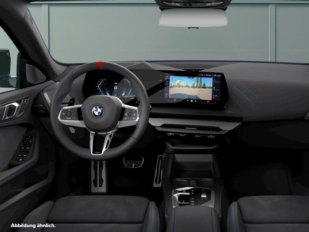 BMW M235