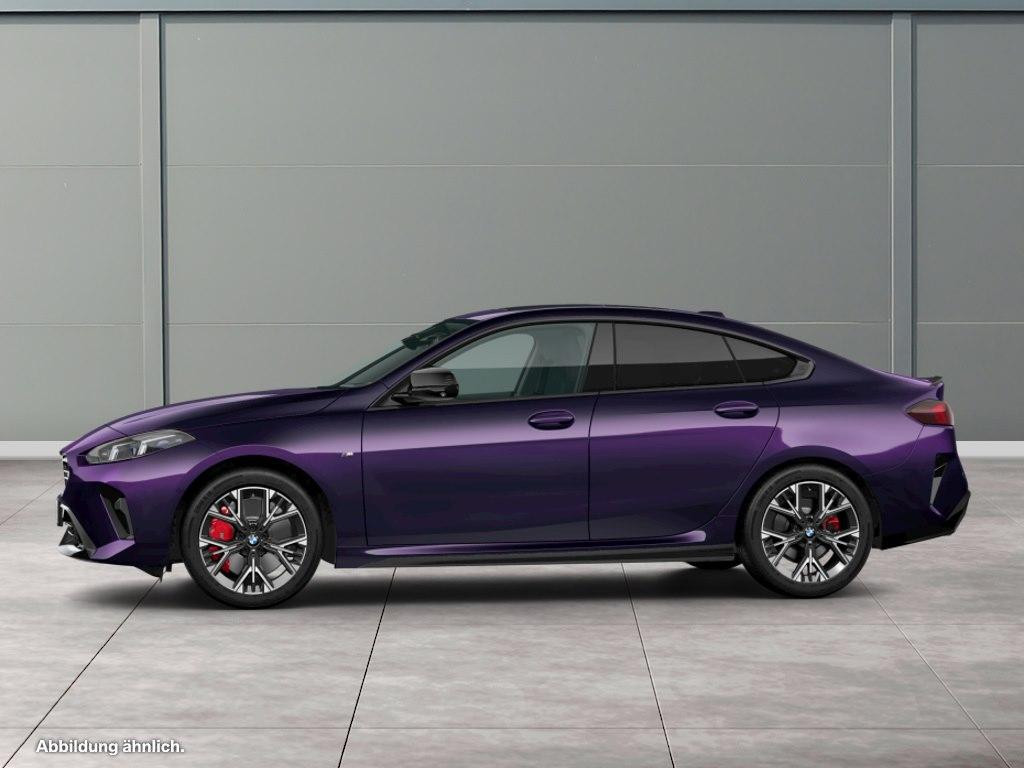 BMW M235
